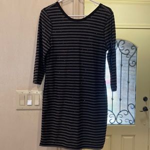 Express: Sequin T- shirt dress. 3/4 sleeves. Black/ gray Size- large